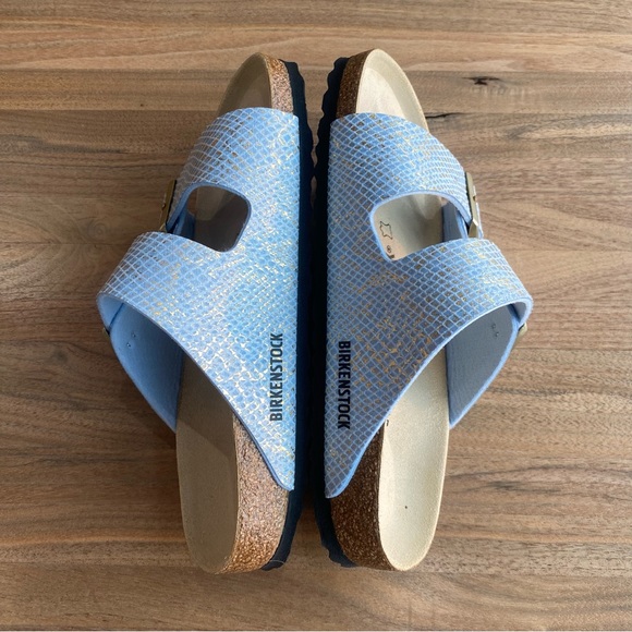 NWOT Birkenstock Arizona dusty blue flat shiny python sandals, size 38 - Picture 13 of 14